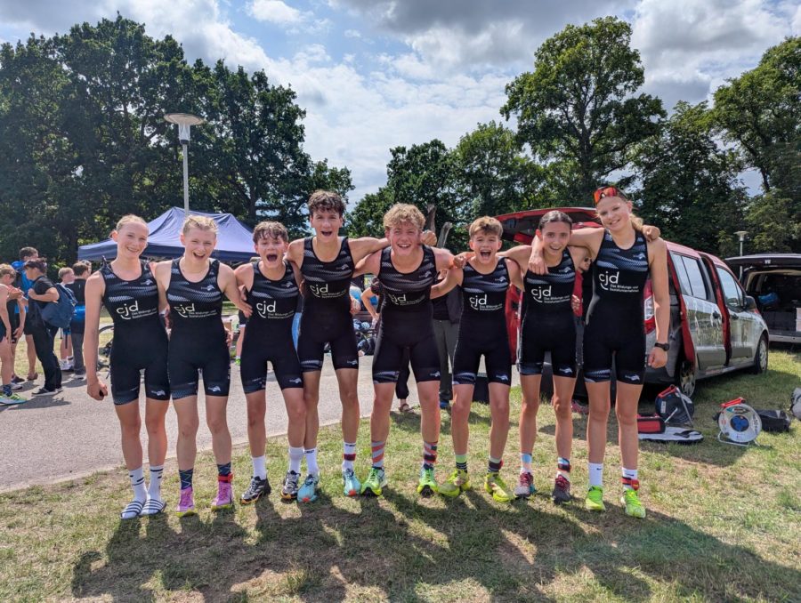 Der Rostocker Triathlon Nachwuchs wiederholt den Vorjahressieg beim Landesfinale von Jugend trainiert für Olympia